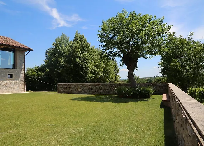 לינה וארוחת בוקר Mostofiore